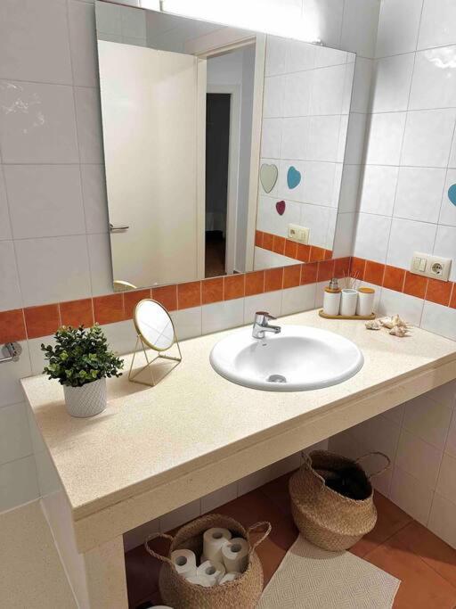 Apartamento St Agusti - Centro มาตาโร ภายนอก รูปภาพ