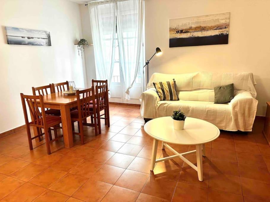 Apartamento St Agusti - Centro มาตาโร ภายนอก รูปภาพ